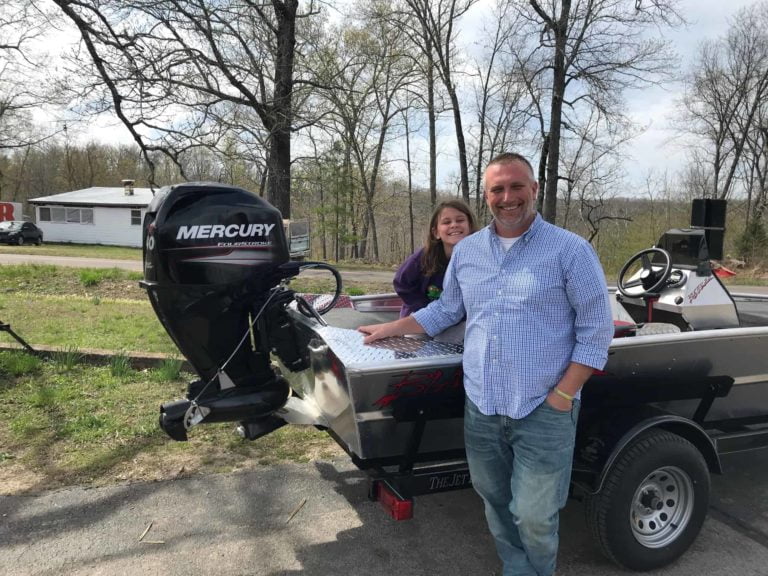 Greg & Michelle Bradshaw’s 1752 Blazer SS w/40hp Mercury Jet Motor