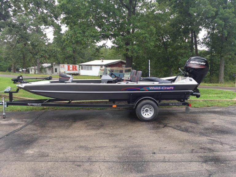 Nick Polanowski’s 1856 V Bass Weldcraft Boat with a 115/80hp Mercury Jet Motor